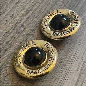 CHANEL 31 Rue Cambon Earrings Rare Vintage Timeless Classic Luxury